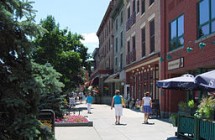 256px-Downtown_Saratoga_Springs